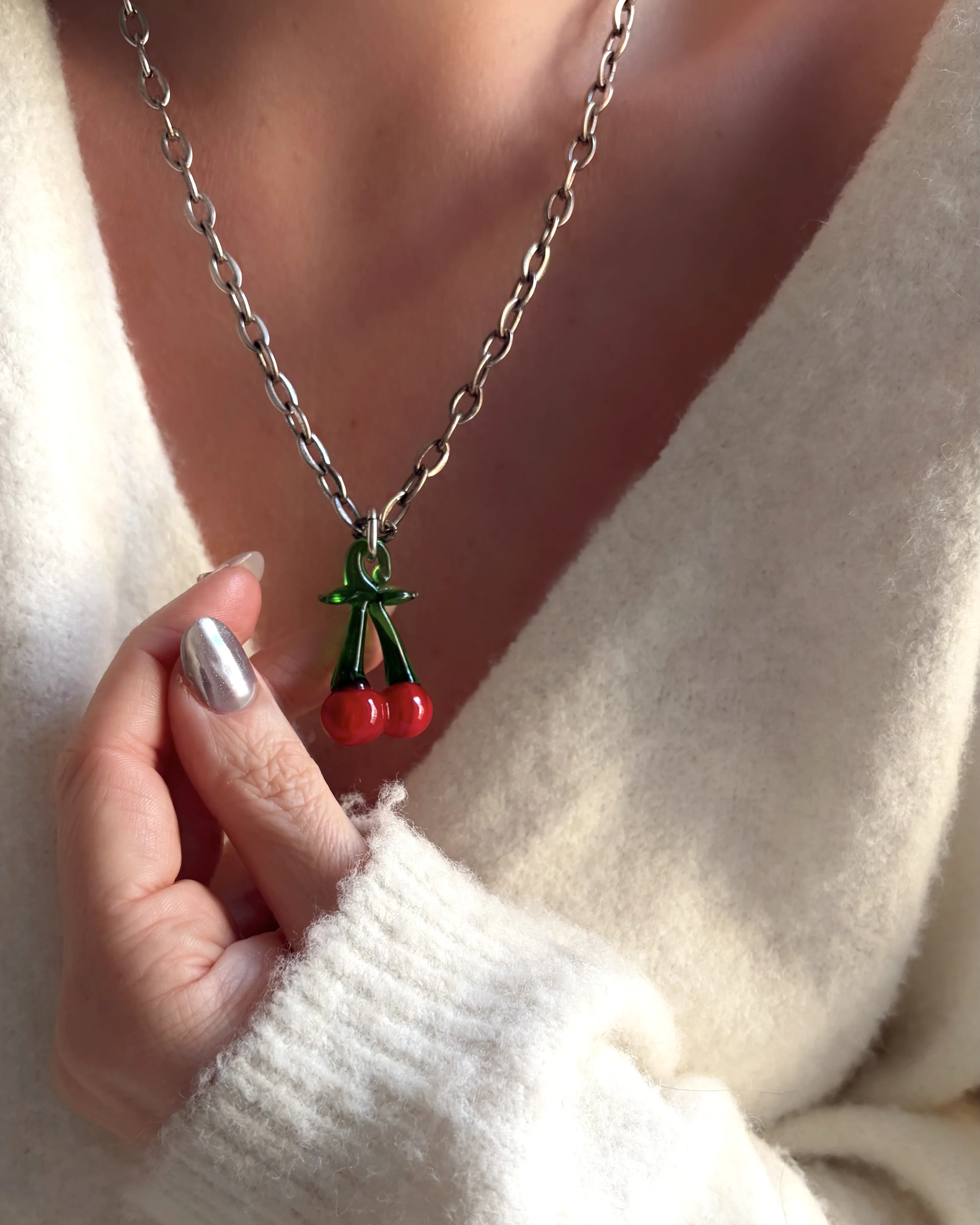 COLLIER CHERRY - Image 2